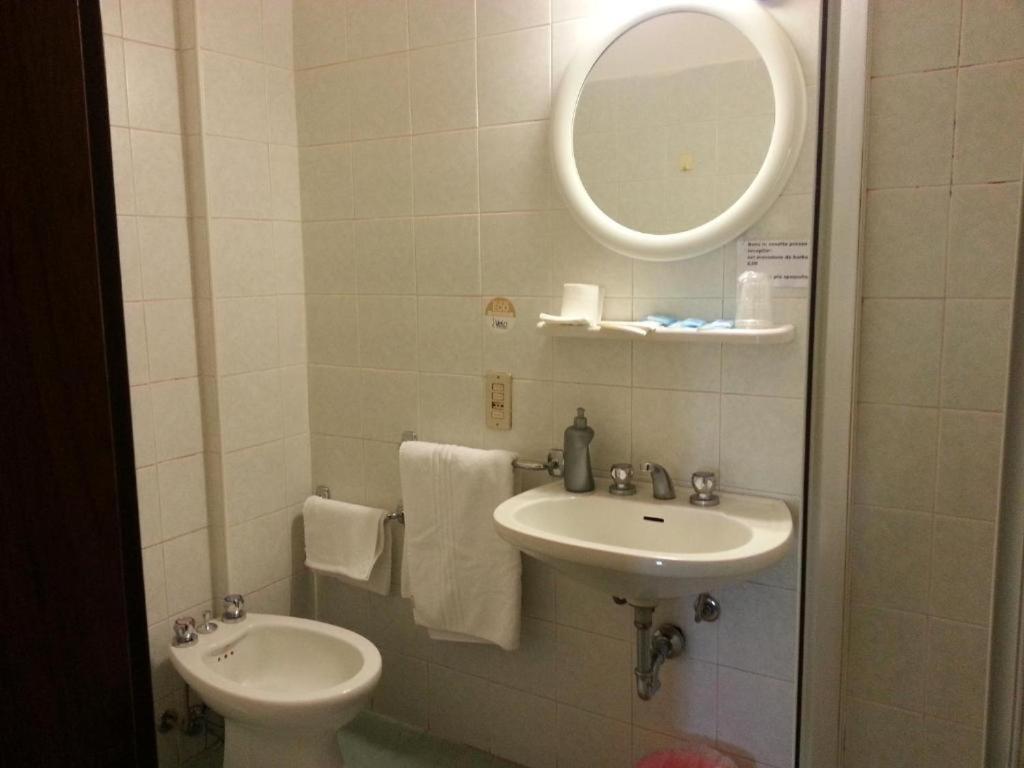 Hotel Stazione Novara Buitenkant foto