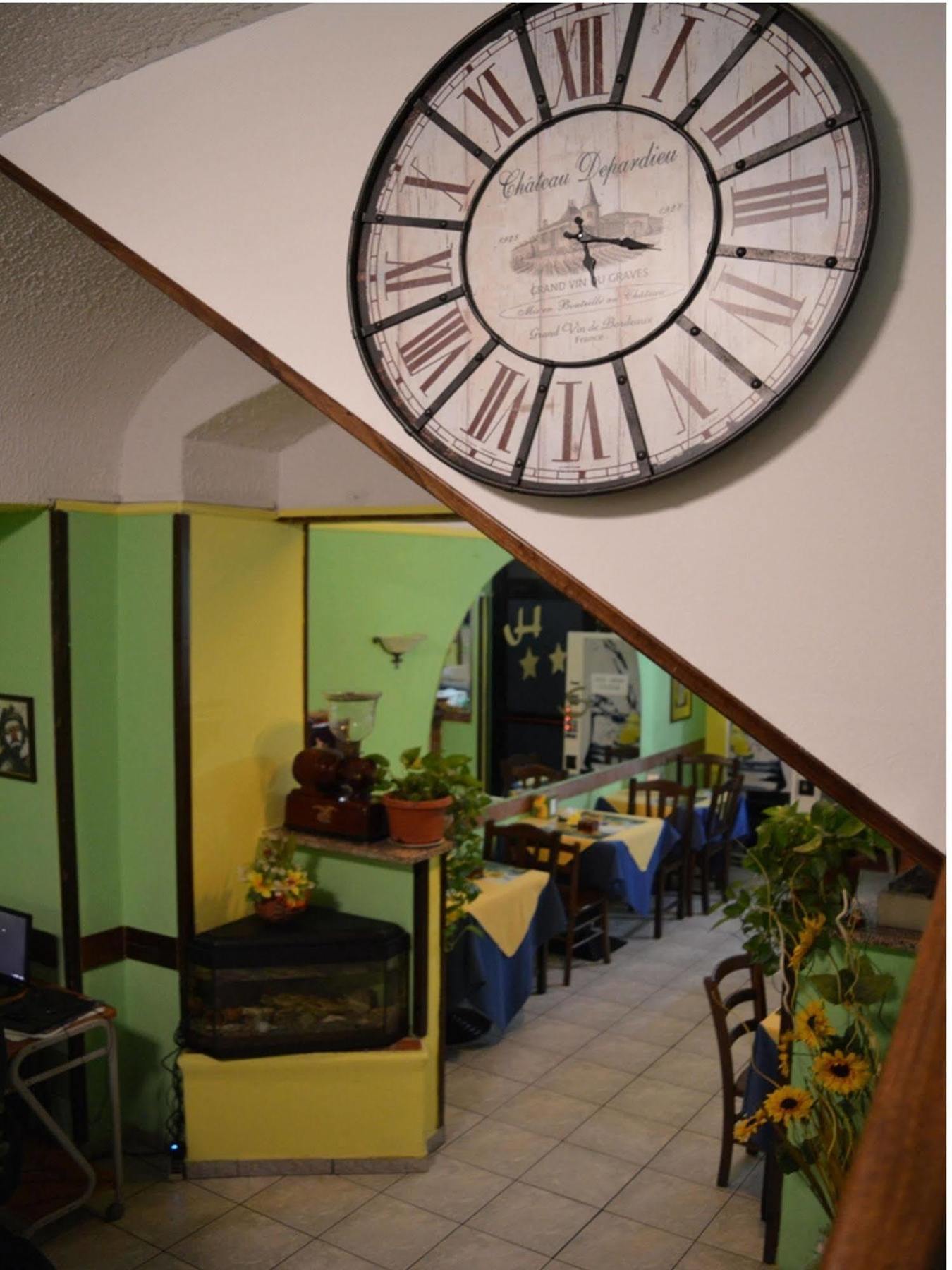 Hotel Stazione Novara Buitenkant foto