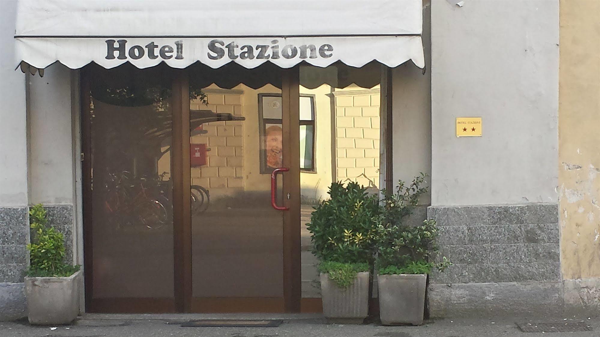 Hotel Stazione Novara Buitenkant foto
